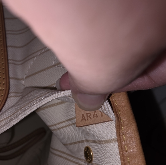 Authentic Louis Vuitton Neverfull PM - Picture 12 of 12